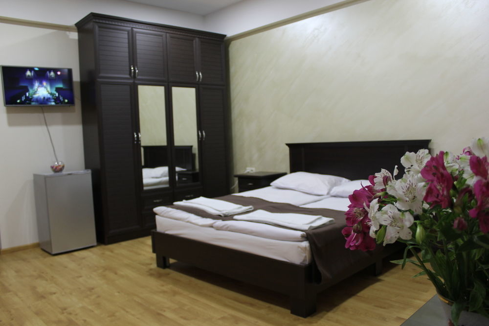 Best View Hotel Erivan Exterior foto