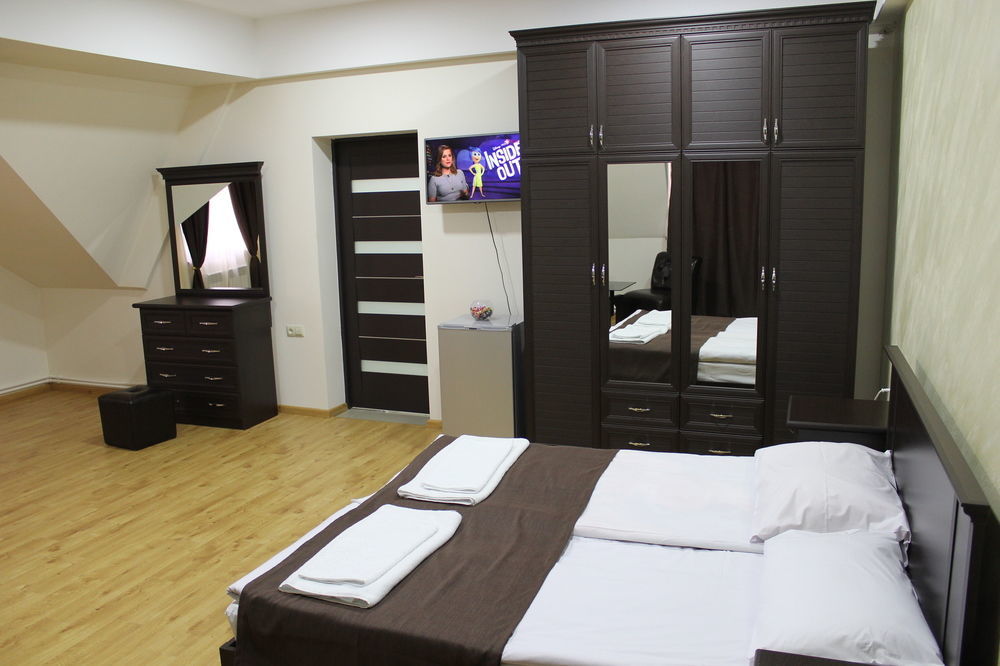 Best View Hotel Erivan Exterior foto