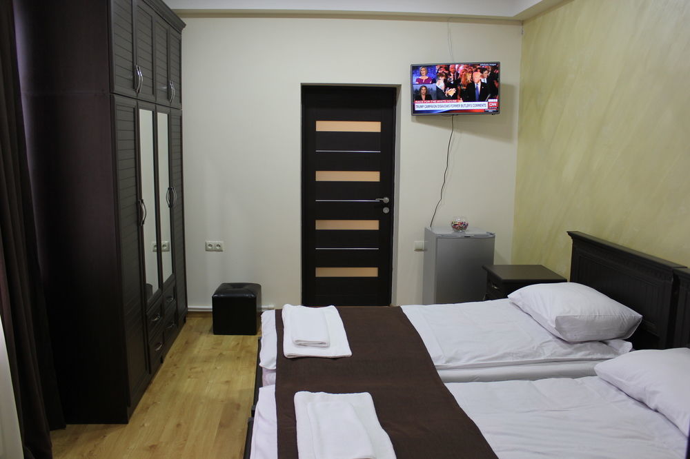 Best View Hotel Erivan Exterior foto
