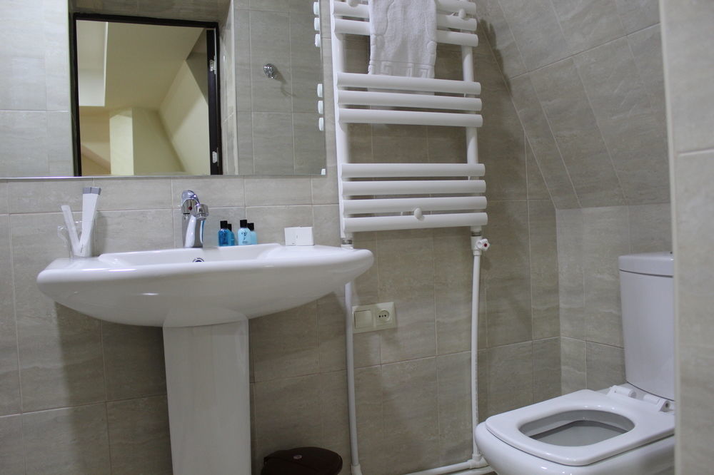 Best View Hotel Erivan Exterior foto