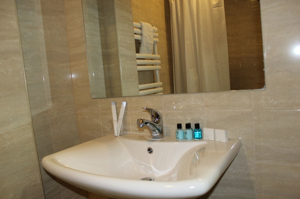 Best View Hotel Erivan Exterior foto
