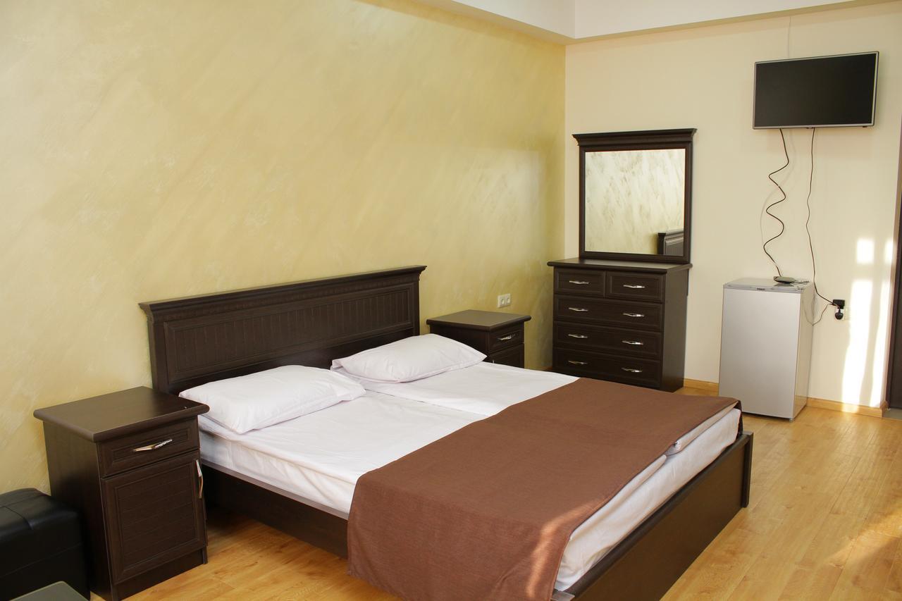 Best View Hotel Erivan Exterior foto