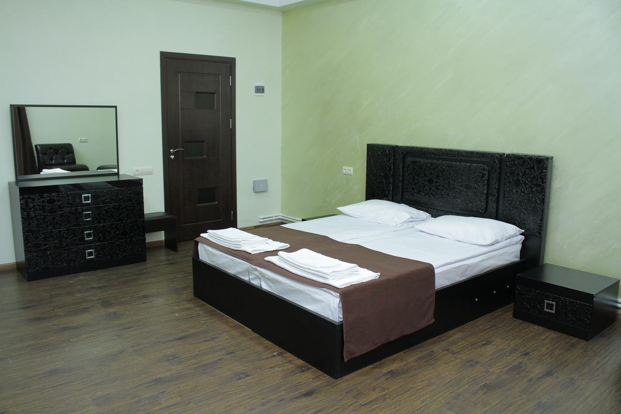 Best View Hotel Erivan Exterior foto